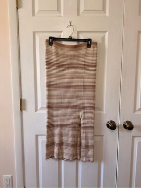 Jessica Simpson Cream and Brown Checked Midi Skirt